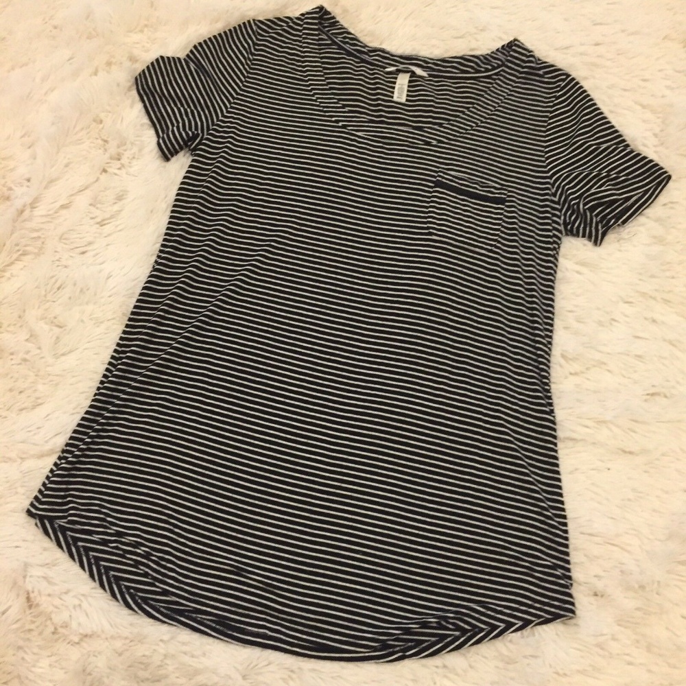 SOMA Striped Pocket Thin Lightweight A-Line Top